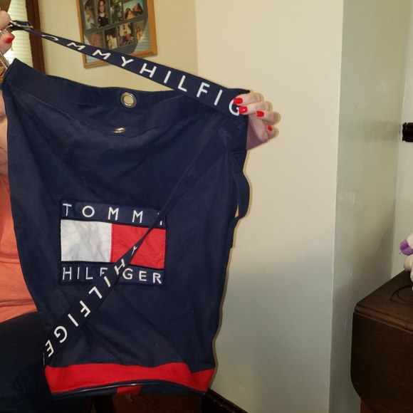 COPY - Small duffel bag - Picture 2 of 2